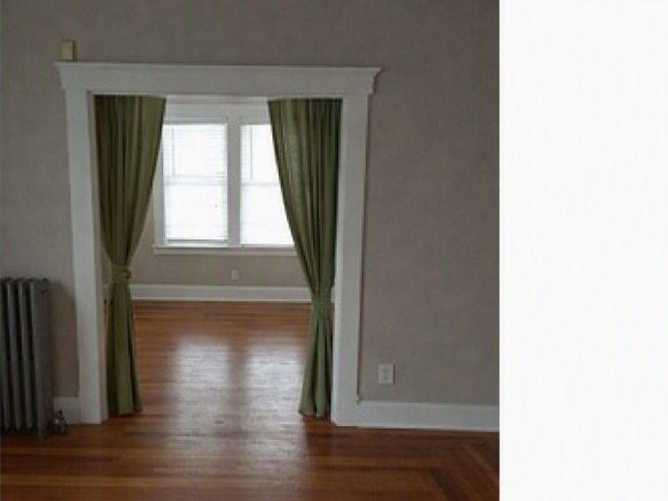 1st image of 12 Chestnut St