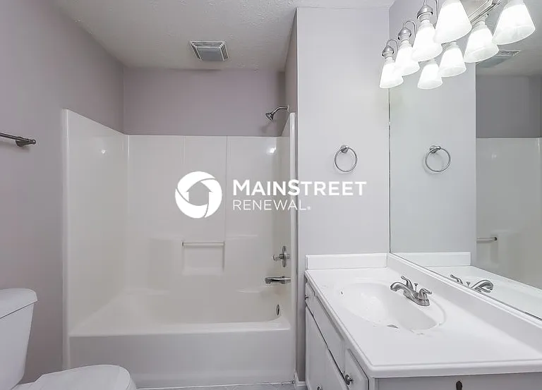 10812 Pineview Ct — Photo 16