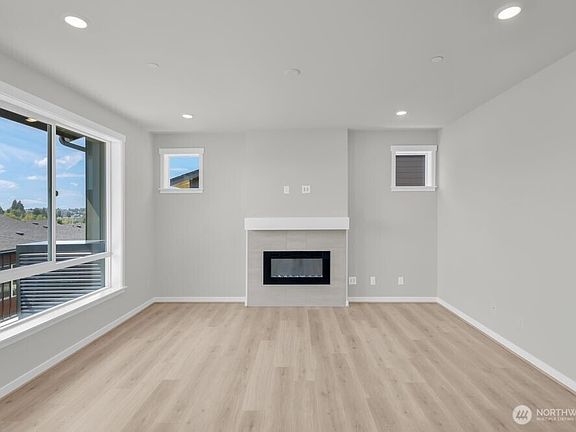 5th image of 13217 NE 127th Way #A