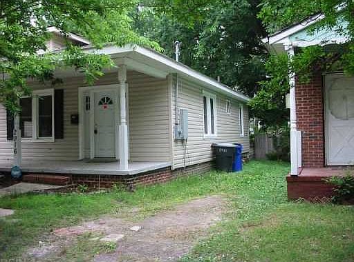 3rd image of 2916 Somme Ave