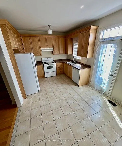 101 Alexie Way — Photo 8