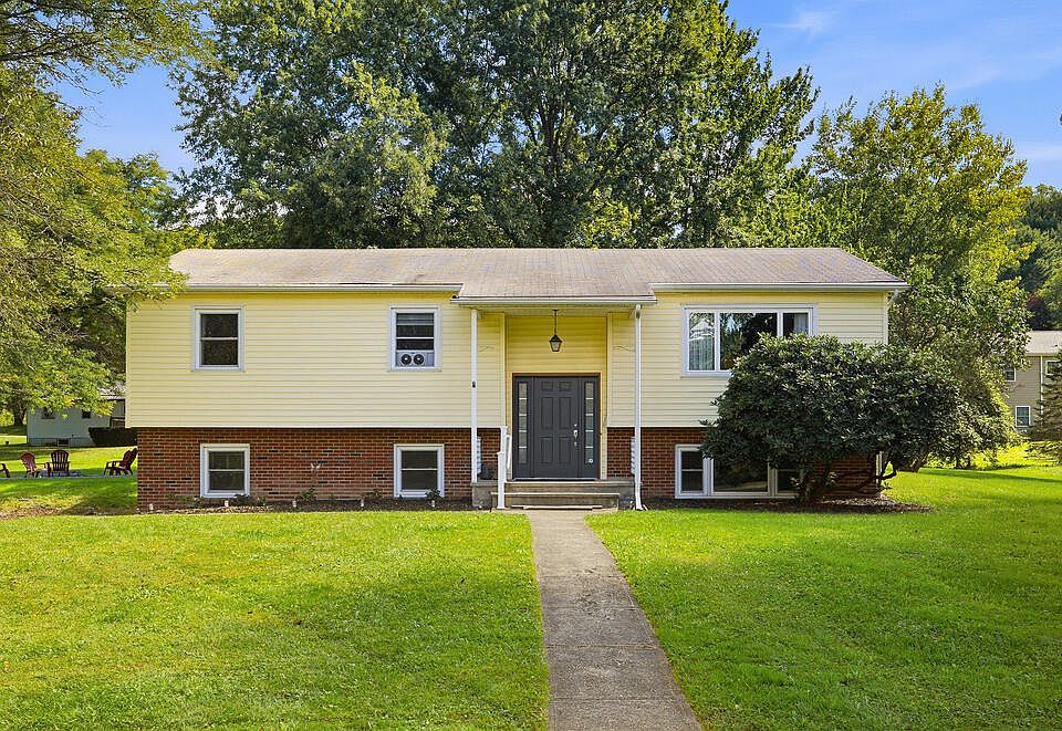 1st image of 50 Charlie Ln