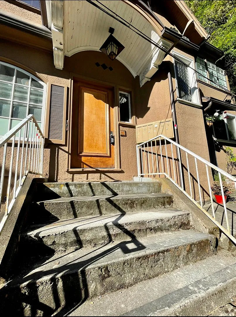 2047 SW 10th Ave #1-#5 Portland, OR 97201 — Photo 4