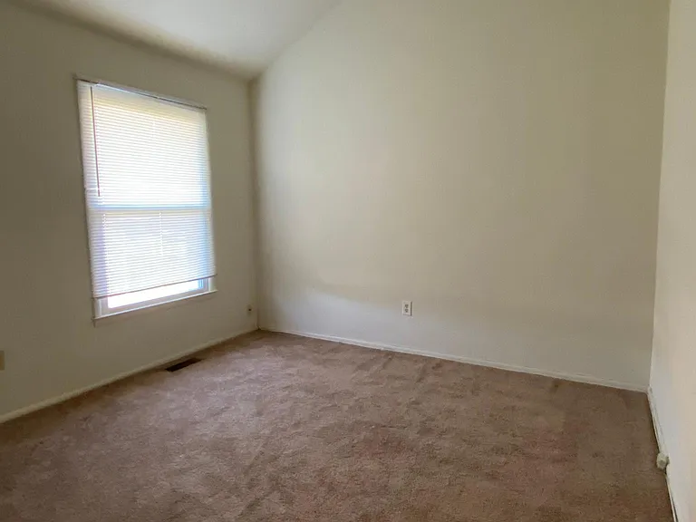 9366 Canterbury Riding — Photo 11