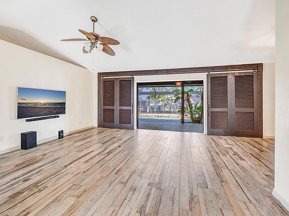 3rd image of 5021 SW 11th Ct
