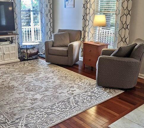 4th image of 108 Spencer Pl