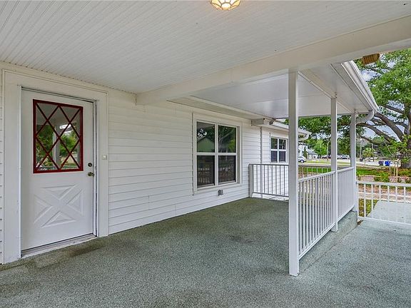 5th image of 604 Washington Ave