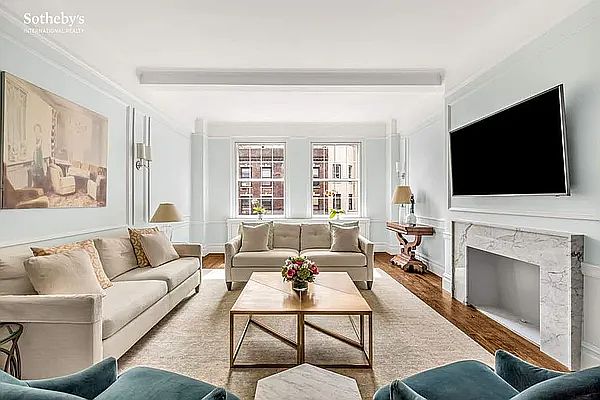 1st image of 130 E 75th St #3C