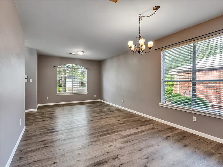 1906 Cameo Ct — Photo 10
