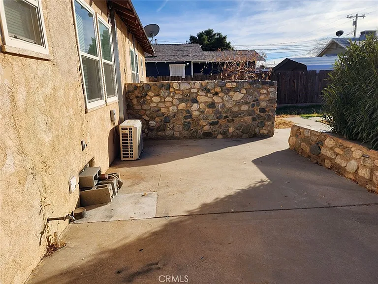 44613 Date Ave — Photo 9