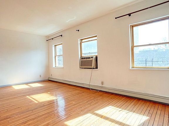 3rd image of 493 Atlantic Ave #3F