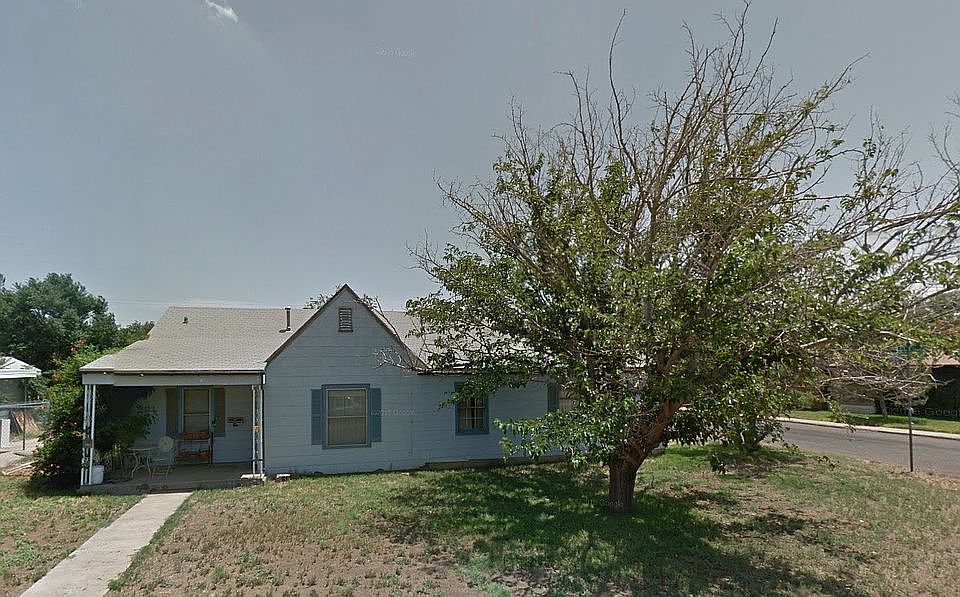 1st image of 221 Monticello Dr