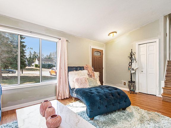5th image of 1541 Gunnink Dr SE