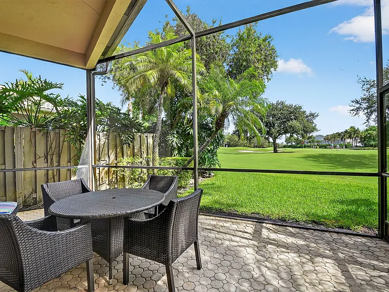 4553 Barclay Fair Way — Photo 37