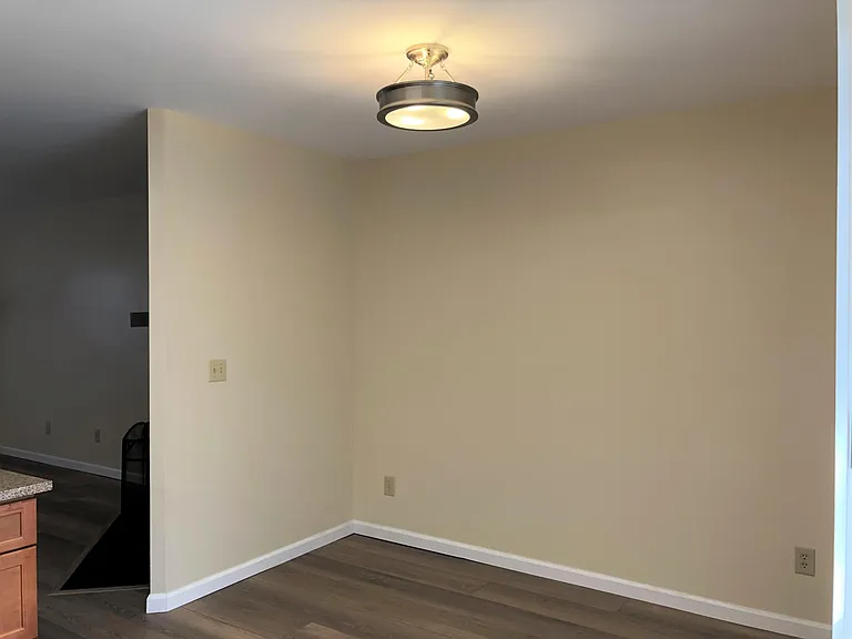 122 Marlowe Ct — Photo 5