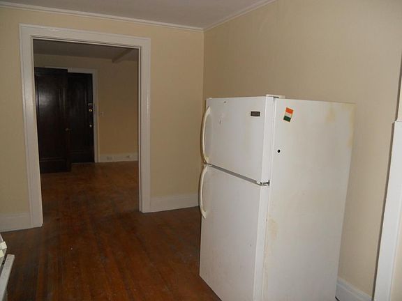 2nd image of 217 Elmwood Ave APT 34