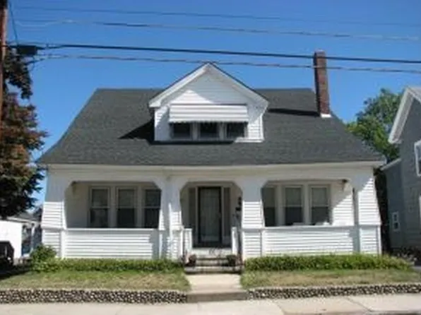 102 Vine St, Nashua, NH 03060