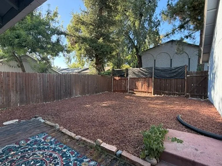 7821 Magnolia Ave — Photo 25