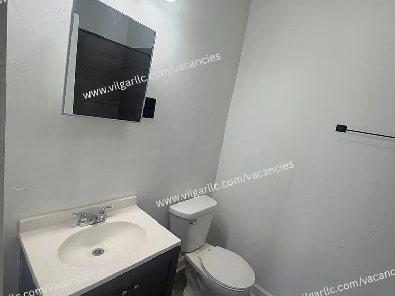 1514 W 5th Ave — Photo 9