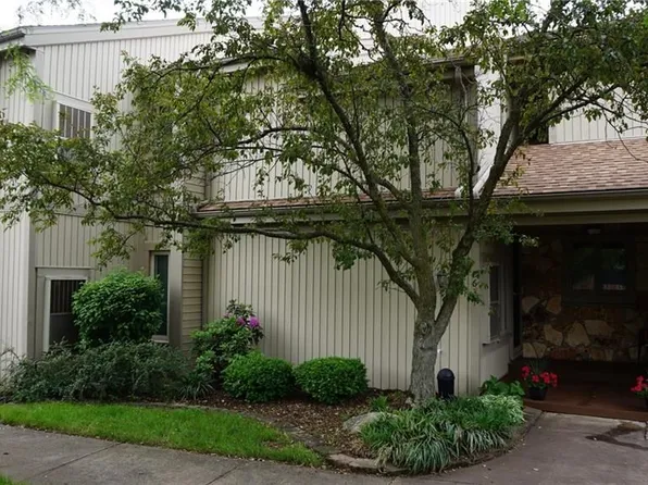 2631 Jackie Ln #4, Westlake, OH 44145