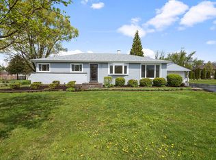 646 68th St, Willowbrook, IL 60527