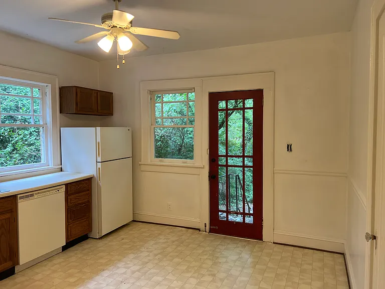 1713 N Rock Springs Rd NE #A — Photo 11