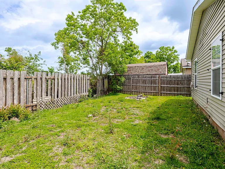 261 Bon Jovi Blvd — Photo 13