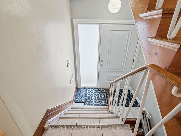 3rd image of 14 Burrard Rd