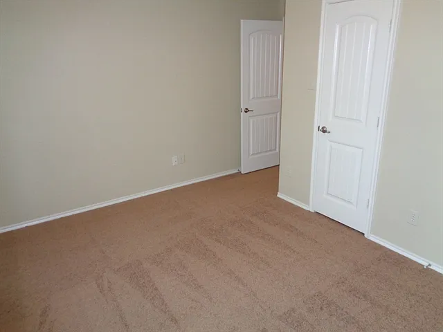 1000 Churchill Dr — Photo 9