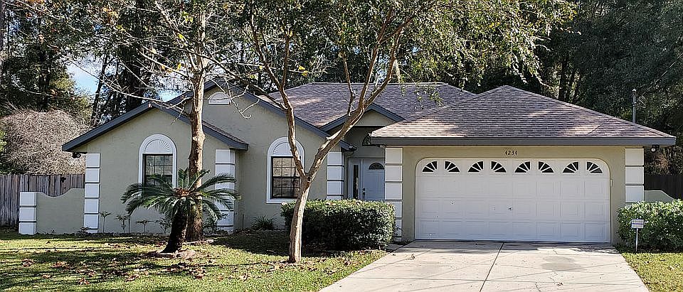 1st image of 4234 NE 32nd Cir