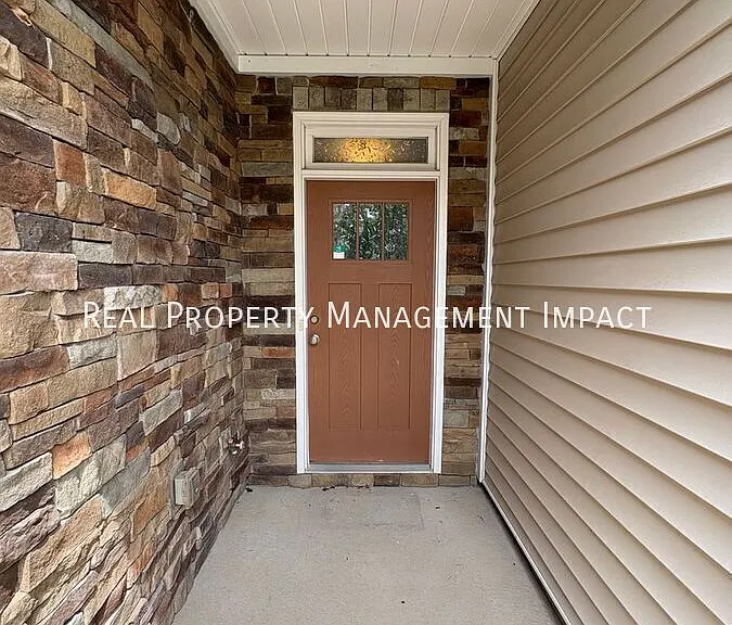 214 Churment Ct — Photo 4