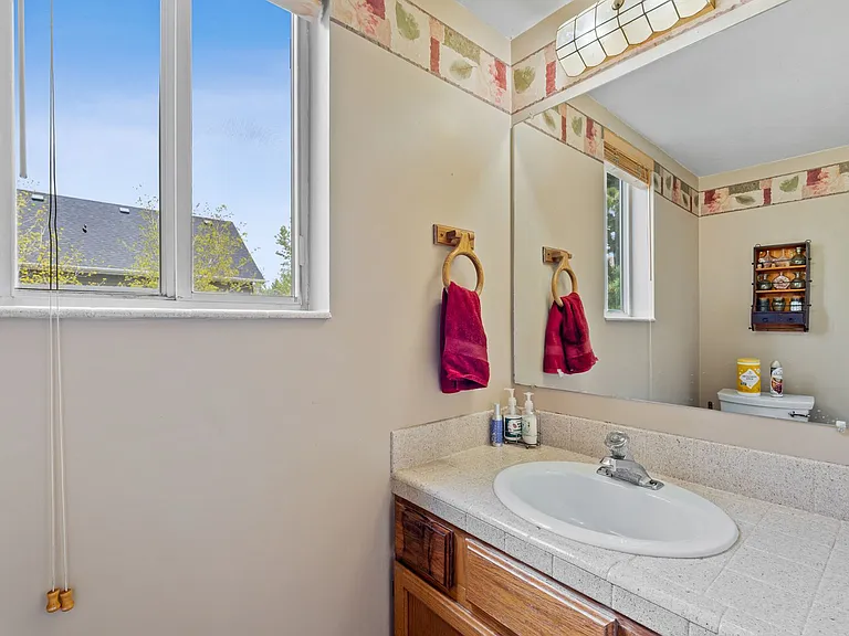 1649 E Michael Way — Photo 38