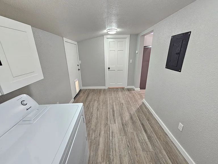 971 Walnut St — Photo 12