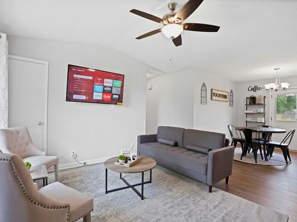 3415 Oak Lawn Dr, Clarksville, TN 37042