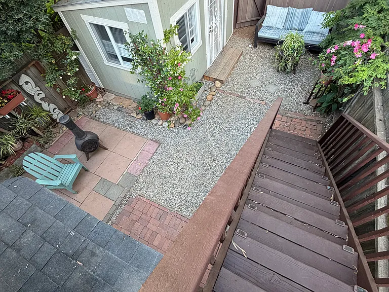 Spring Ave — Photo 18