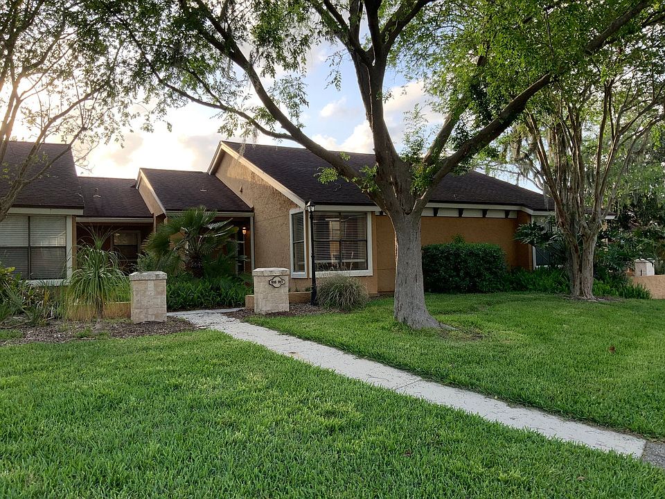 1st image of 917 Shoreline Cir