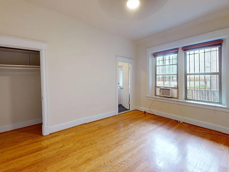 1833 S St NW #3 — Photo 8