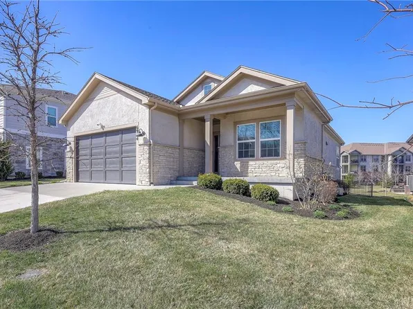 6934 W 162nd Ct, Overland Park, KS 66085