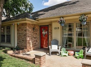 1213 Knights Bridge Rd, Edmond, OK 73034