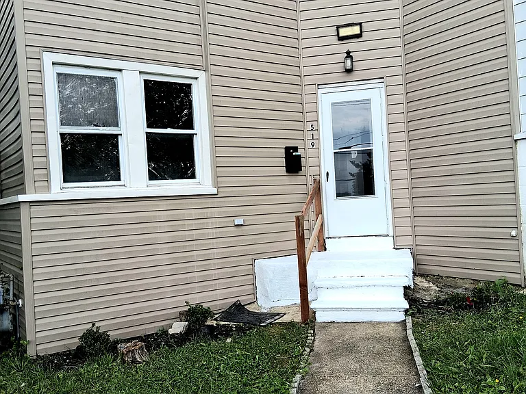 519 Cherry Hill Rd — Photo 1