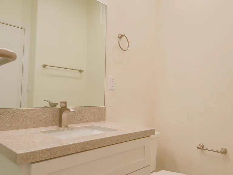 1848 S Redondo Blvd #1848 — Photo 18