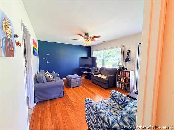 5th image of 2238 Crescent Street