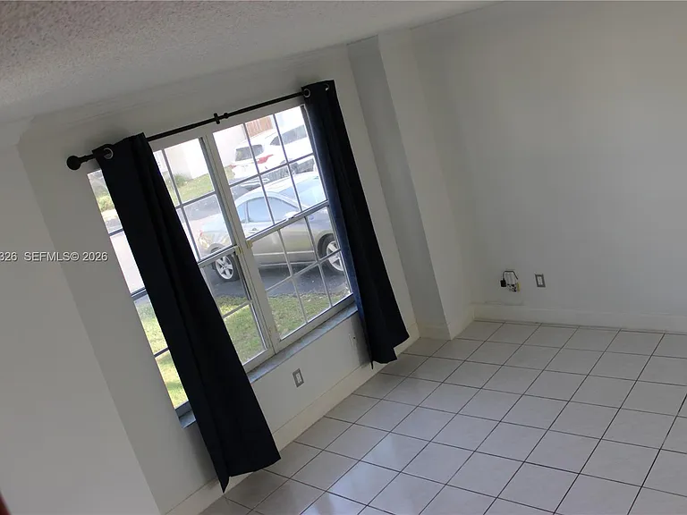 15852 SW 71st Ter #0 — Photo 2