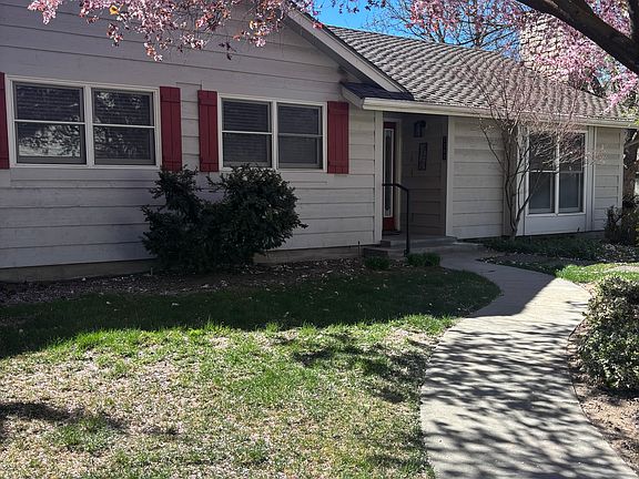 2nd image of 3103 S Lakewood Way