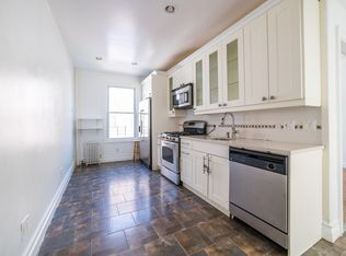 8740 110th St, Richmond Hill, NY 11418