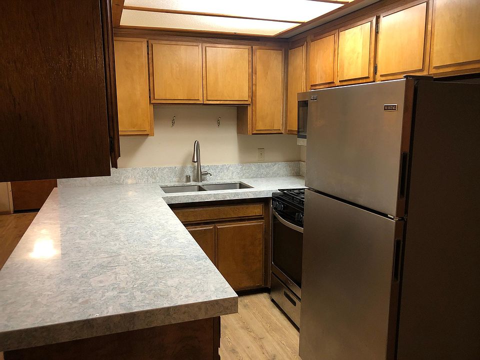1st image of 3939 Moore St APT 105