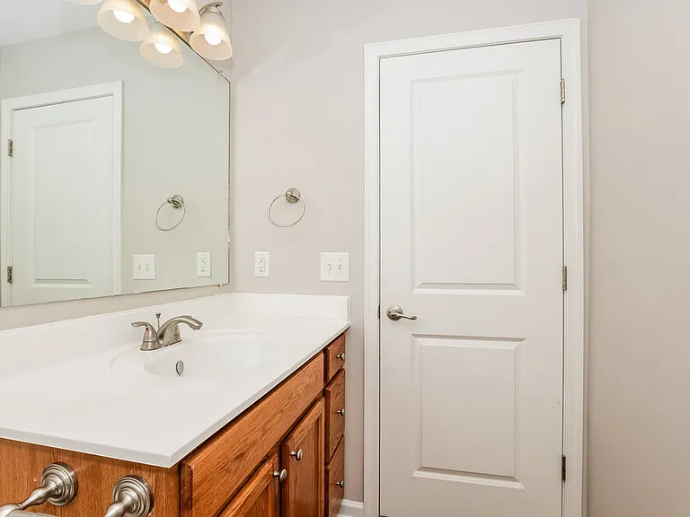 2928 Weston Blvd — Photo 9