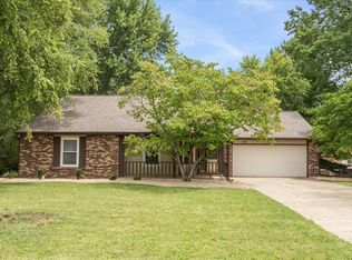 589 San Ricardo Dr, Greenwood, IN 46142