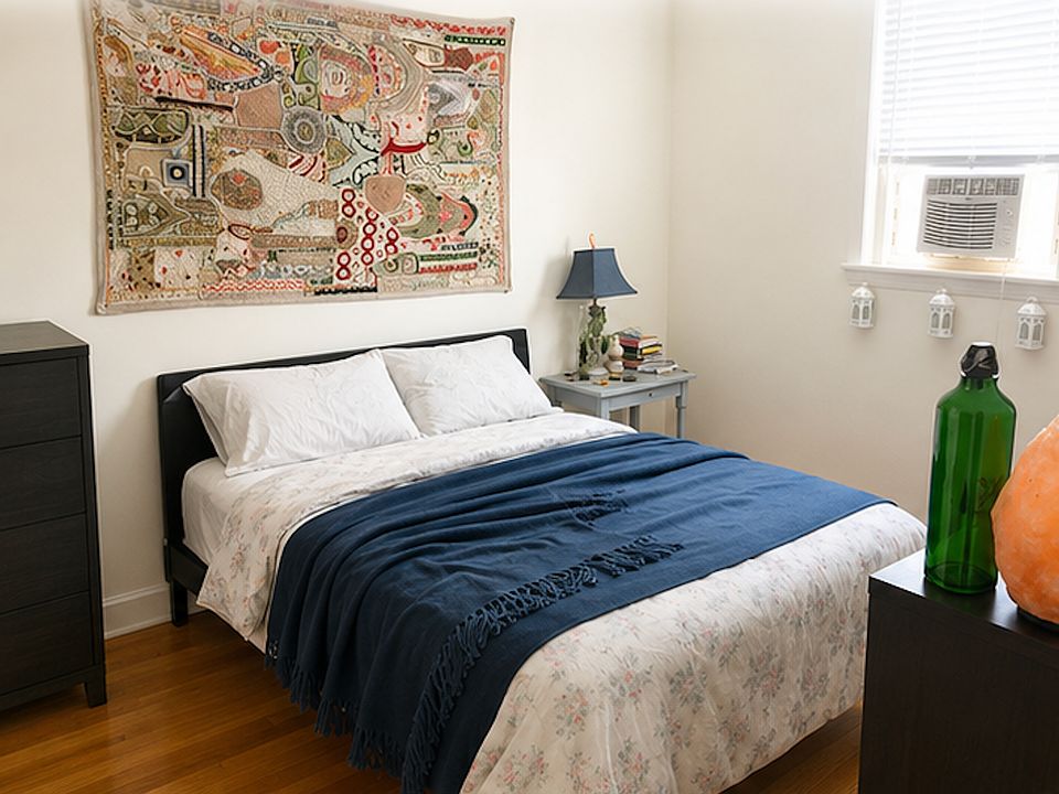 2nd image of 310 Tappan St #8