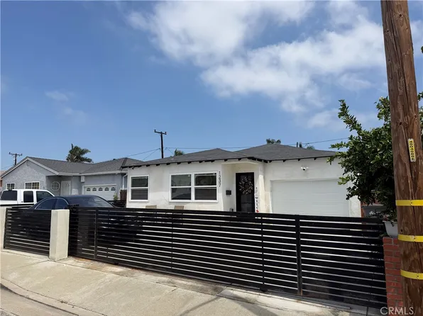 1237 E 222nd St, Carson, CA 90745